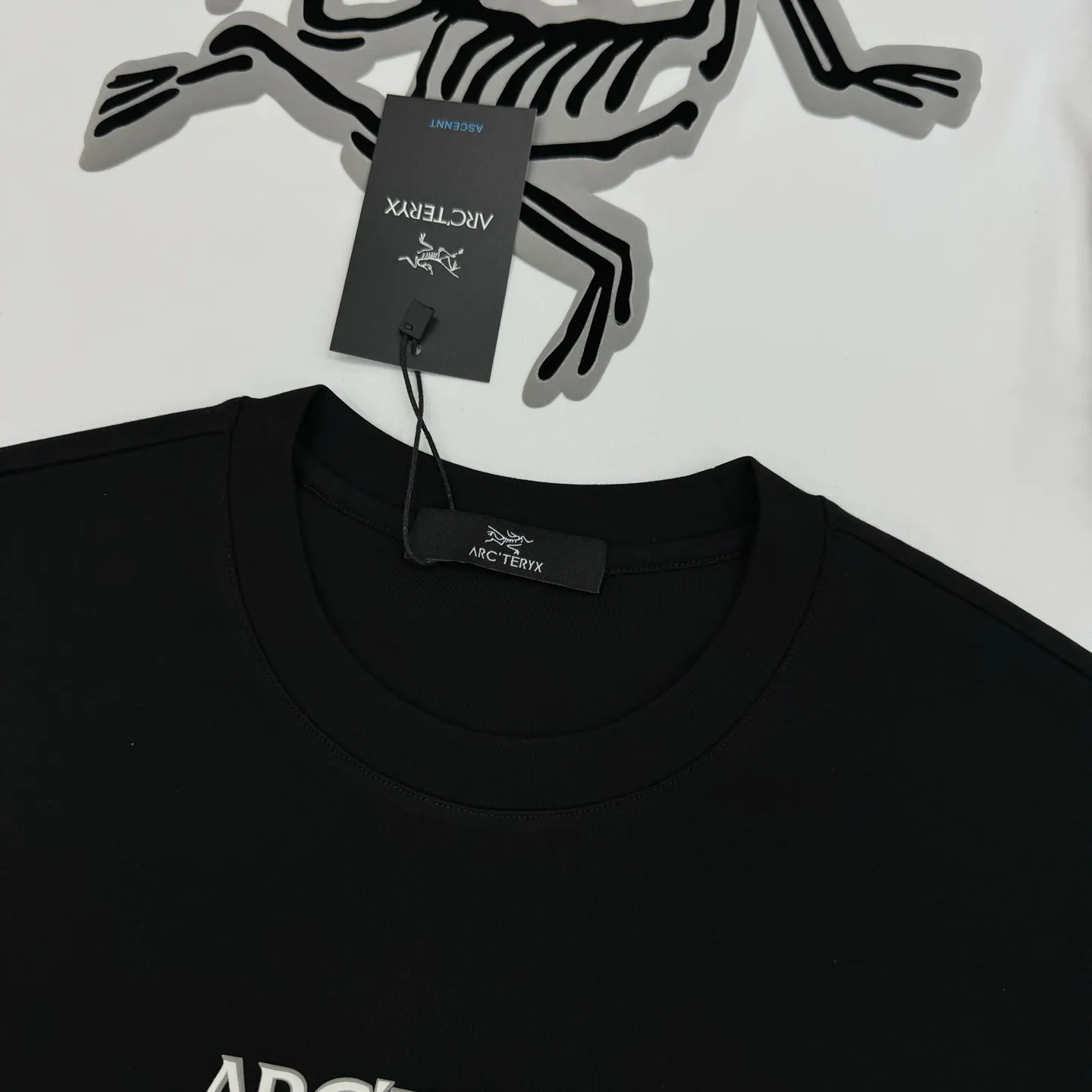 25s New Arrival T . ❤️ . TEE g ， ， ！ 🧼 . . . 👍 ：Black.White.Sizes：S-XXL. ！（175/140 L）
